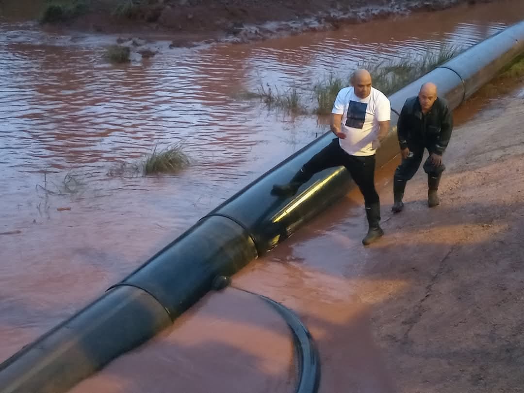 Se reporta en Moa lluvias de 106 milímetros en la ciudad, desde las 12 del día 25 de noviembre, y 108 milímetros en la Derivadora. 