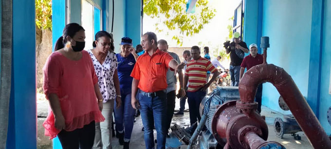 Insta Inés María Chapman a potenciar labores para abasto de agua en Manzanillo