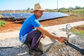 Quedarán instalados en 2024 más de 860 equipos de bombeo con energía solar fotovoltaica En marzo de 2024 aconteció la instalación de la mayor cantidad de equipos de bombeo por mes, con cien. Foto: José Manuel Correa